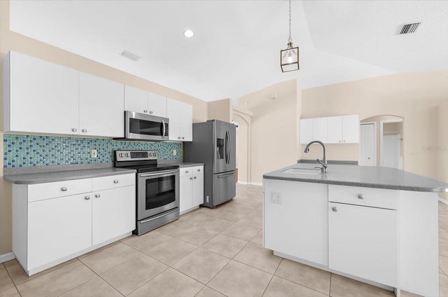 9660 MIAMI CIRCLE, Port Charlotte, FL 33981