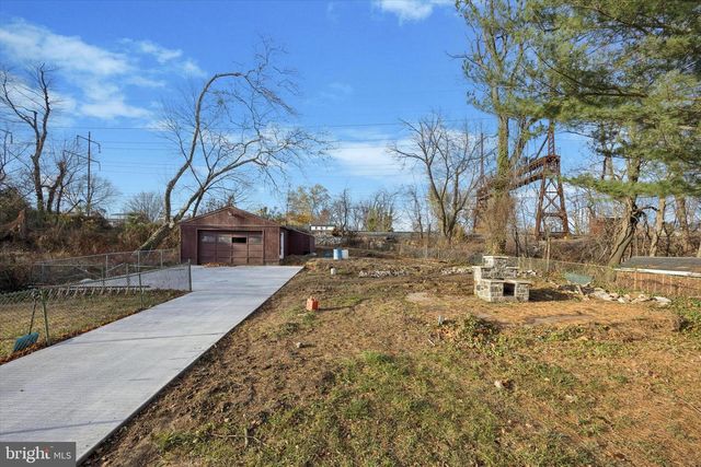 1352 ELMWOOD AVE, Sharon Hill, PA 19079