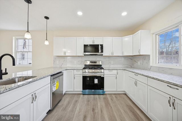 1352 ELMWOOD AVE, Sharon Hill, PA 19079