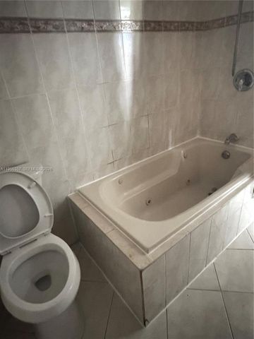 3623 SW 5th Ter 3623, Miami, FL 33135