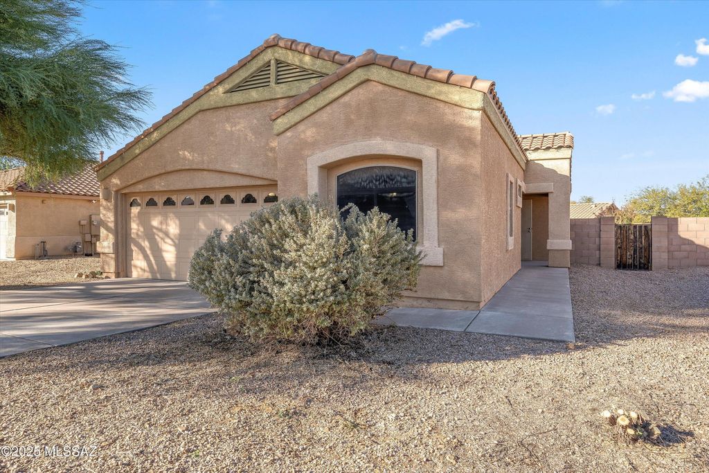 484 S Lower Chord Road, Vail, AZ 85641