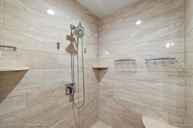 3185 Shimmons Road, Auburn Hills, MI 48326