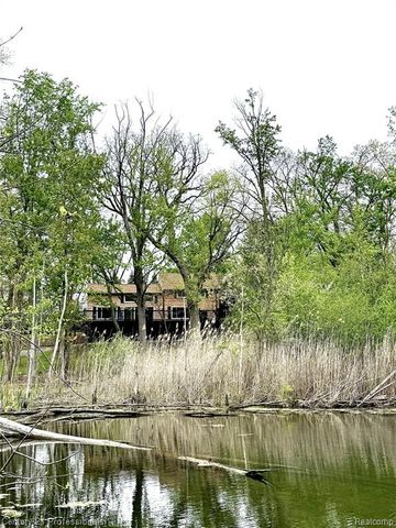 3185 Shimmons Road, Auburn Hills, MI 48326