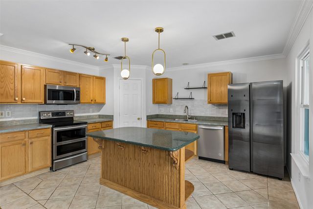 2824 High Pointe Boulevard, Mckinney, TX 75071