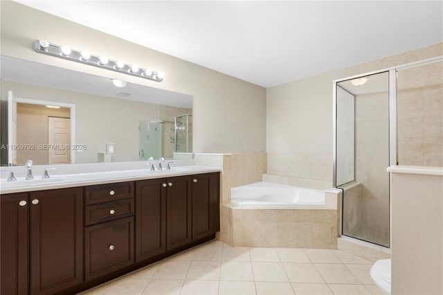 8395 SW 73rd Ave 105, Miami, FL 33143