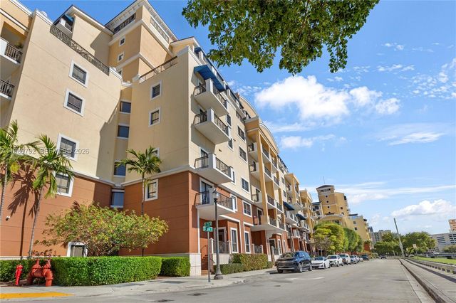 8395 SW 73rd Ave 105, Miami, FL 33143