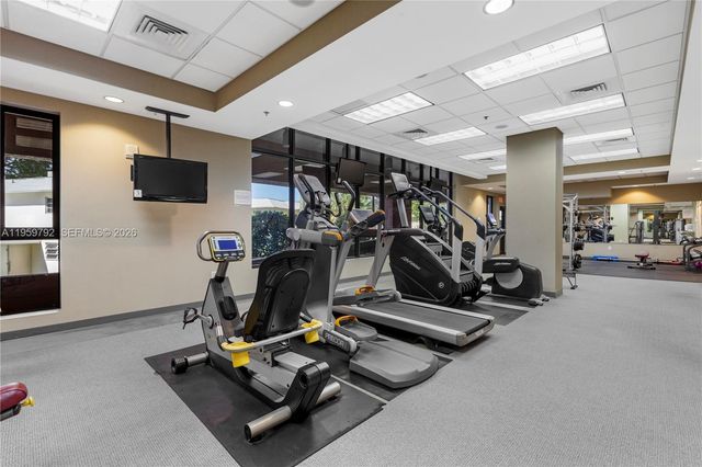 8395 SW 73rd Ave 105, Miami, FL 33143