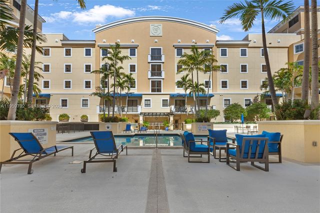 8395 SW 73rd Ave 105, Miami, FL 33143