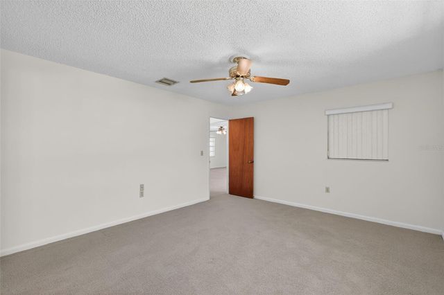 623 THIRD AVENUE, Lady Lake, FL 32159