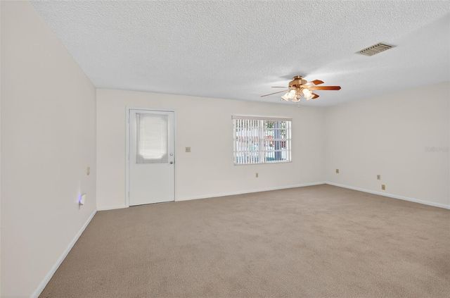 623 THIRD AVENUE, Lady Lake, FL 32159