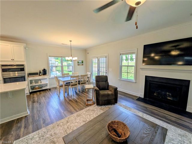 226 Bismarck Court, Winston-salem, NC 27104