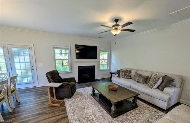 226 Bismarck Court, Winston-salem, NC 27104