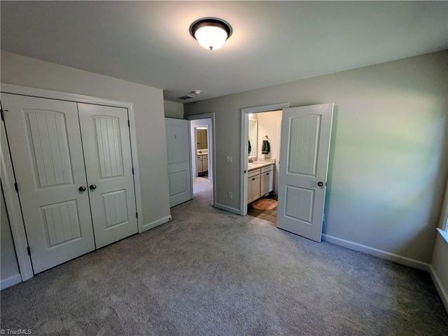 226 Bismarck Court, Winston-salem, NC 27104