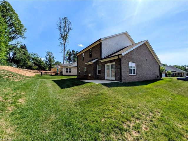 226 Bismarck Court, Winston-salem, NC 27104