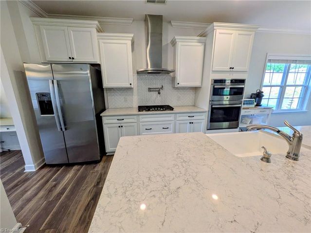 226 Bismarck Court, Winston-salem, NC 27104