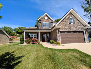 226 Bismarck Court, Winston-salem, NC 27104