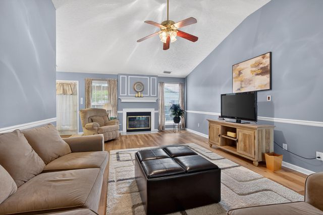 2957 Sandersville Road, Lexington, KY 40511