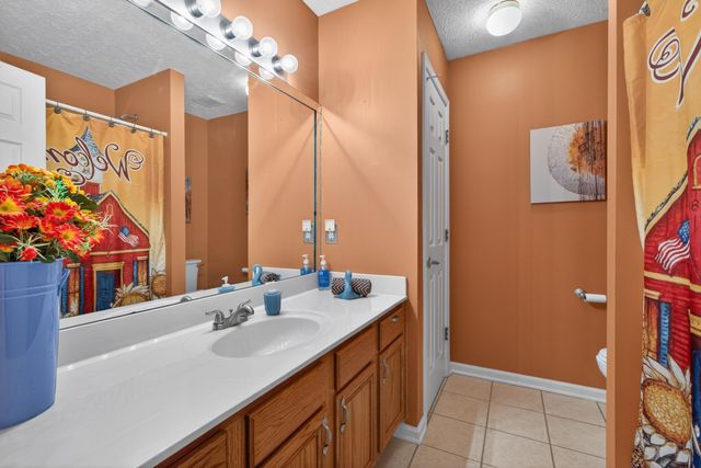2957 Sandersville Road, Lexington, KY 40511