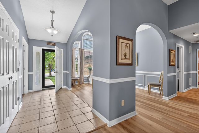 2957 Sandersville Road, Lexington, KY 40511
