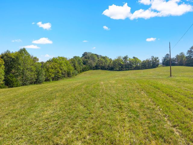 6 Pace Rd, Clarksville, TN 37043