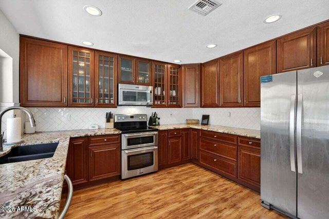 15823 N 58TH Place, Scottsdale, AZ 85254