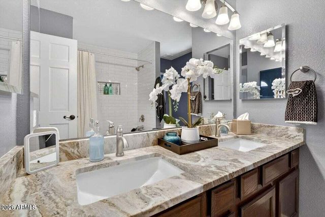 15823 N 58TH Place, Scottsdale, AZ 85254