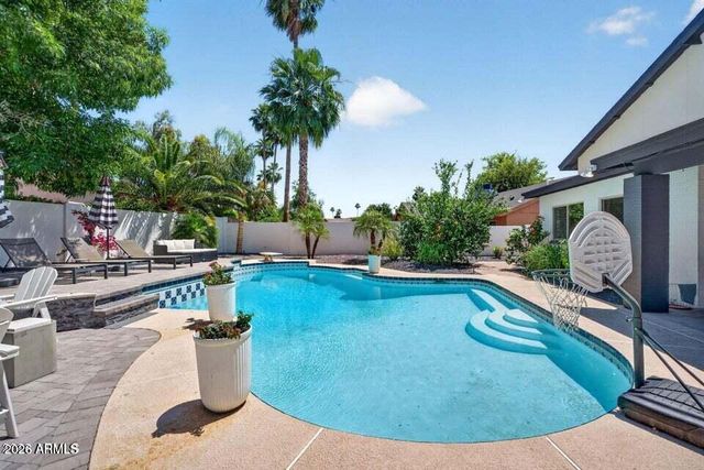 15823 N 58TH Place, Scottsdale, AZ 85254