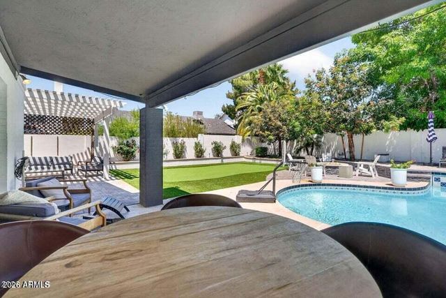 15823 N 58TH Place, Scottsdale, AZ 85254