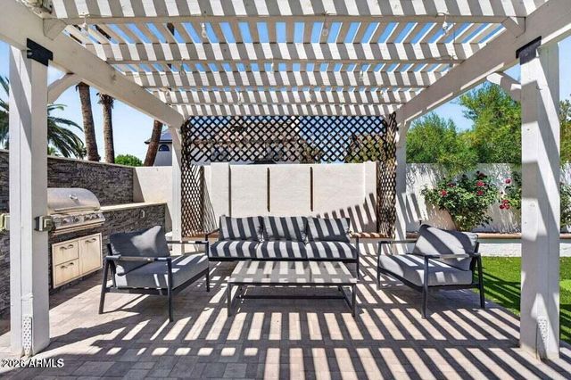 15823 N 58TH Place, Scottsdale, AZ 85254