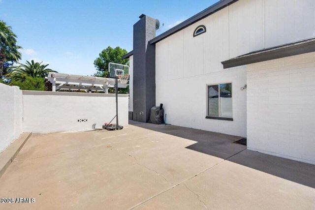15823 N 58TH Place, Scottsdale, AZ 85254