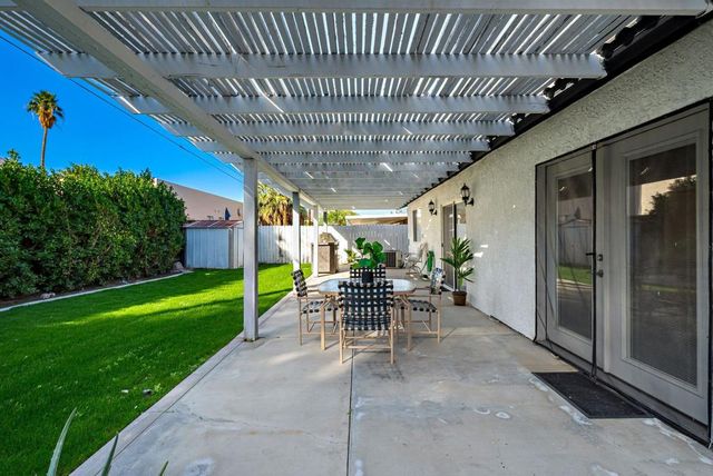 51905 Avenida Velasco, La Quinta, CA 92253