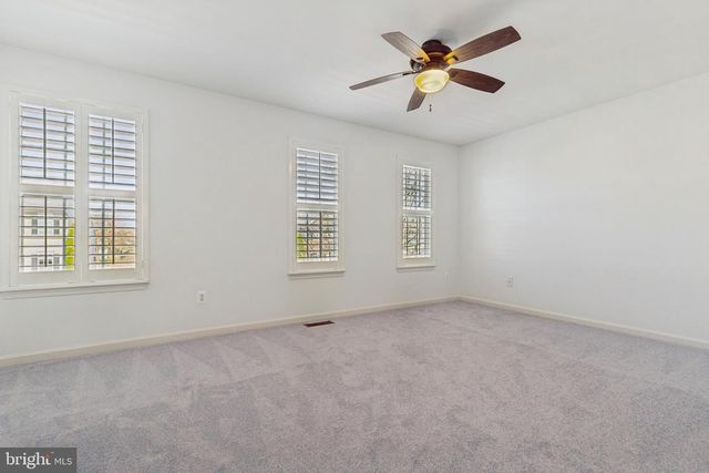 42921 SPYDER PL, Chantilly, VA 20152