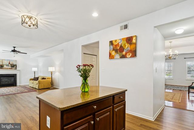 42921 SPYDER PL, Chantilly, VA 20152