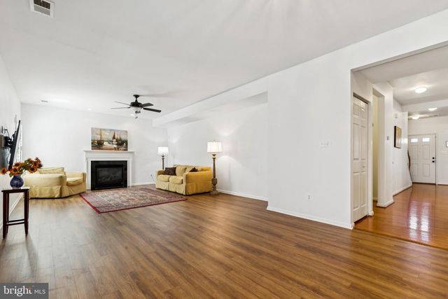 42921 SPYDER PL, Chantilly, VA 20152