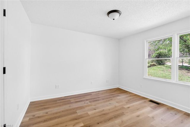 3 Circle Drive, Reidsville, NC 27320