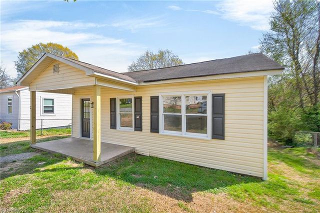 3 Circle Drive, Reidsville, NC 27320