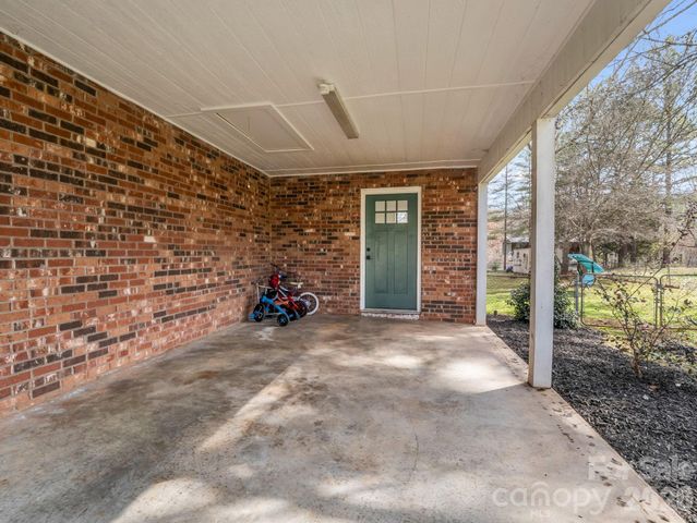 242 Cedar Lane, Rutherfordton, NC 28139