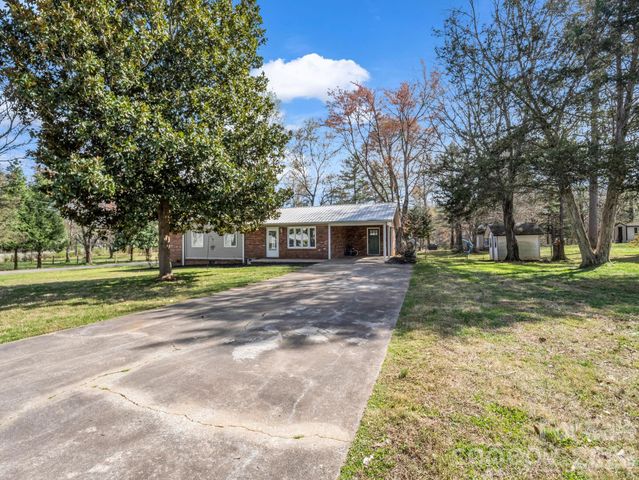 242 Cedar Lane, Rutherfordton, NC 28139
