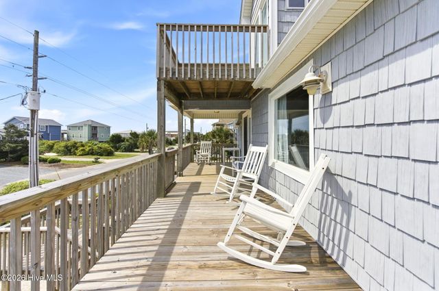 1105 S Shore Drive, Surf City, NC 28445
