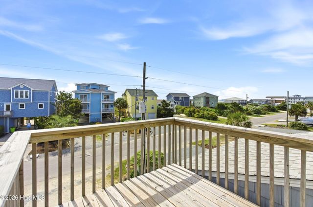 1105 S Shore Drive, Surf City, NC 28445