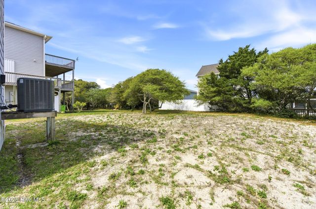1105 S Shore Drive, Surf City, NC 28445