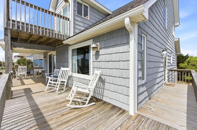 1105 S Shore Drive, Surf City, NC 28445