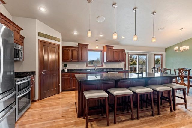 1979 KETTLE CREEK DRIVE, De Pere, WI 54115