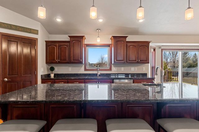 1979 KETTLE CREEK DRIVE, De Pere, WI 54115