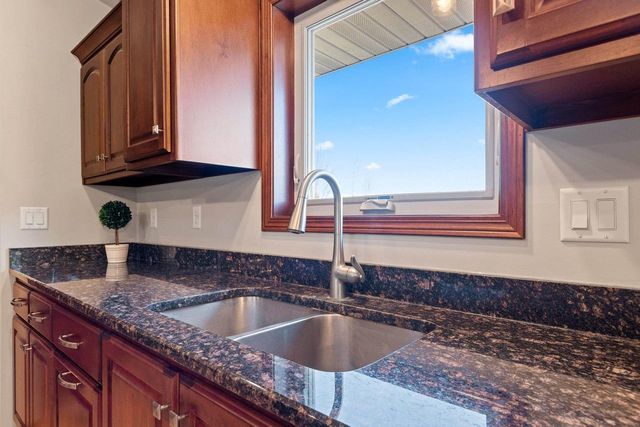 1979 KETTLE CREEK DRIVE, De Pere, WI 54115