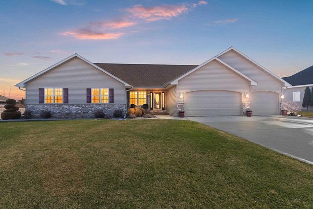 1979 KETTLE CREEK DRIVE, De Pere, WI 54115