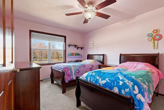 1979 KETTLE CREEK DRIVE, De Pere, WI 54115