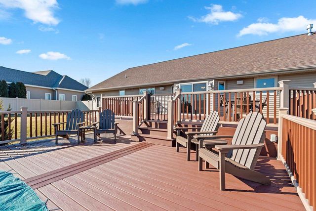 1979 KETTLE CREEK DRIVE, De Pere, WI 54115