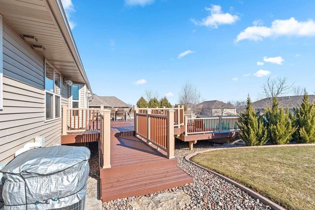 1979 KETTLE CREEK DRIVE, De Pere, WI 54115