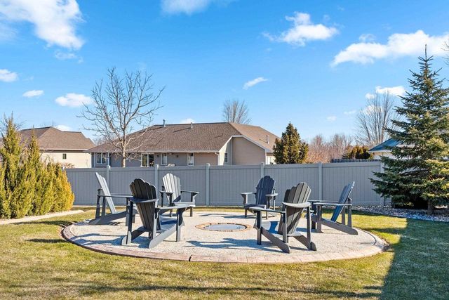 1979 KETTLE CREEK DRIVE, De Pere, WI 54115
